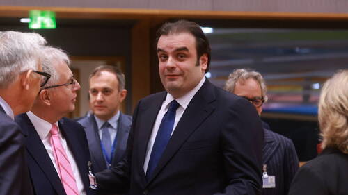 Le Grec Pierrakakis élu président de l'Eurogroupe