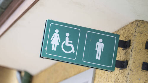 40% des établissements de santé dans le monde équipés de sanitaires