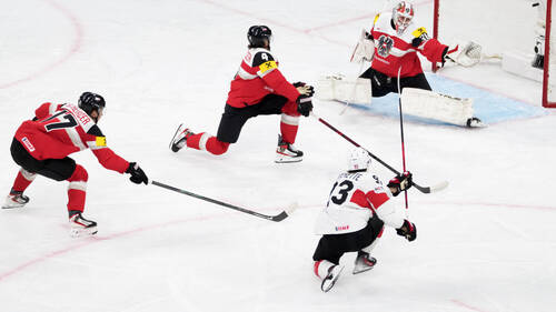 La Suisse fait valser l'Autriche au Mondial à Zurich