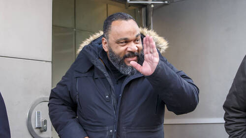 France: le polémiste Dieudonné condamné pour apologie du terrorisme