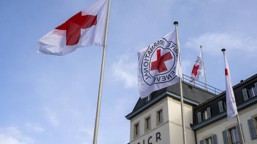 Le CICR a distribué ses premiers chargements d'aide en Iran