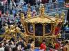 Procession raccourcie et emoji pour le couronnement de Charles III