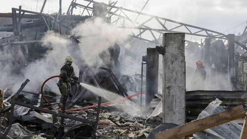 Journée de deuil à Kiev après au moins 24 morts la nuit précédente
