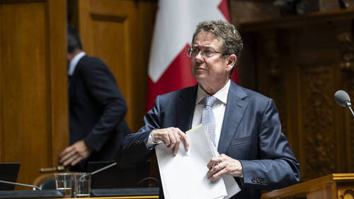 Réductions de CO2: objectif 2030 probablement pas atteint dit Rösti