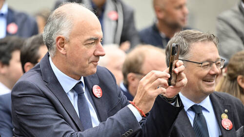 Valais: le Parlement ne veut plus d'un conseiller d'Etat itinérant
