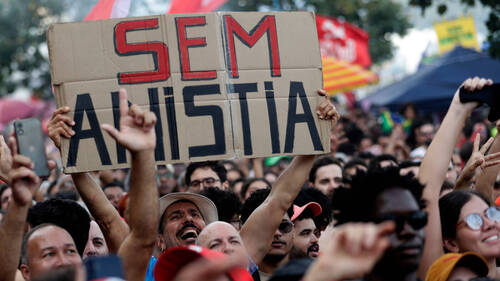 Les Brésiliens crient "non" à une réduction de peine de Bolsonaro