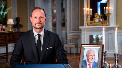 La Norvège, en deuil, entre dans une nouvelle ère sous Haakon VIII