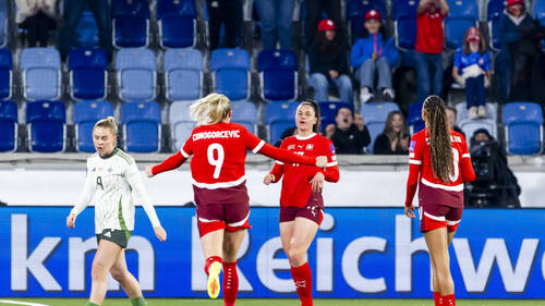 La Suisse domine l'Irlande du Nord 2-0