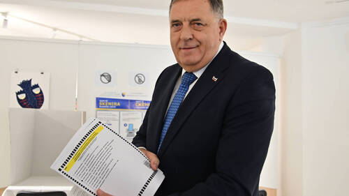Entité serbe de Bosnie: Milorad Dodik dit que son parti a gagné