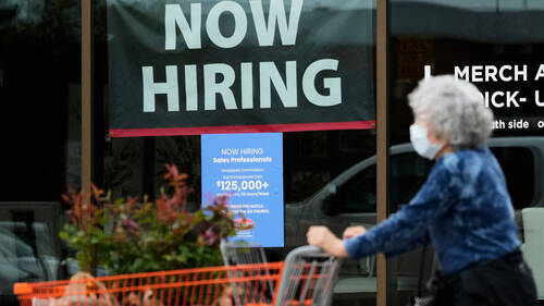 USA: créations d'emplois supérieures aux attentes, chômage stable