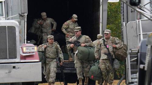 Gardes nationaux déployés à Chicago malgré l'opposition des élus