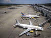 Une loi pour mieux encadrer les entreprises actives à l'aéroport