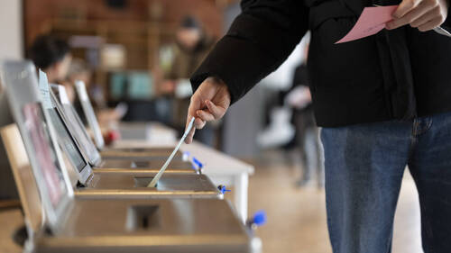 Oui à l'imposition individuelle, suspense sur l'initiative SSR