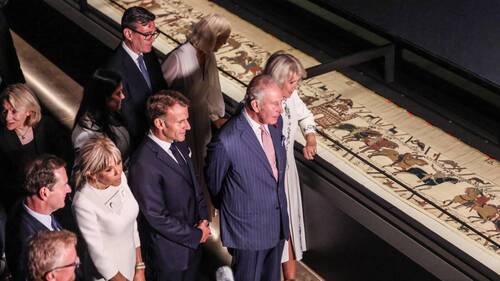 Charles III et Macron célèbrent les liens franco-britanniques