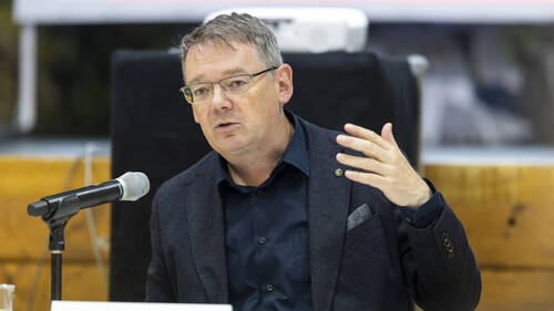 Succession de Guy Parmelin: Franz Ruppen "va y réfléchir"