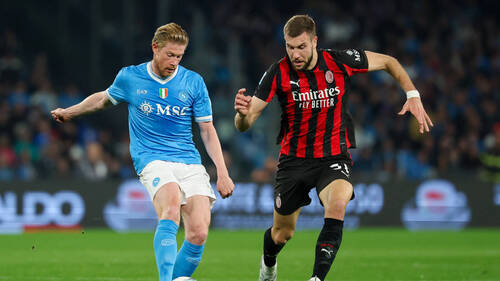 Napoli revient à sept points de l'Inter