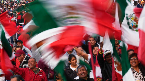 Mexique: Sheinbaum réunit des centaines de milliers de partisans