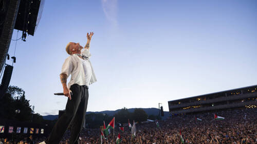 Ecarté des concerts d'Ed Sheeran, Macklemore organise sa tournée