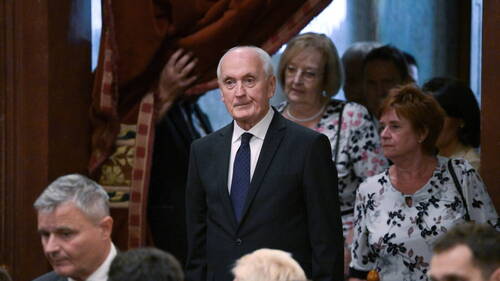 Hongrie: un ex-juge évincé par Orban devient chef de l'Etat