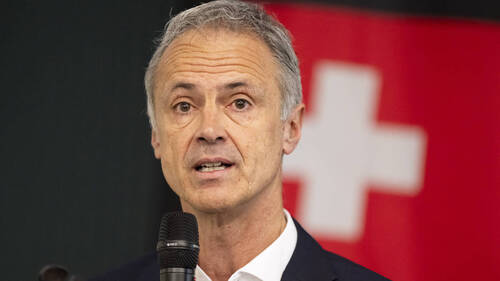 Le CIO demande un examen "sérieux" de l'affaire Fischer