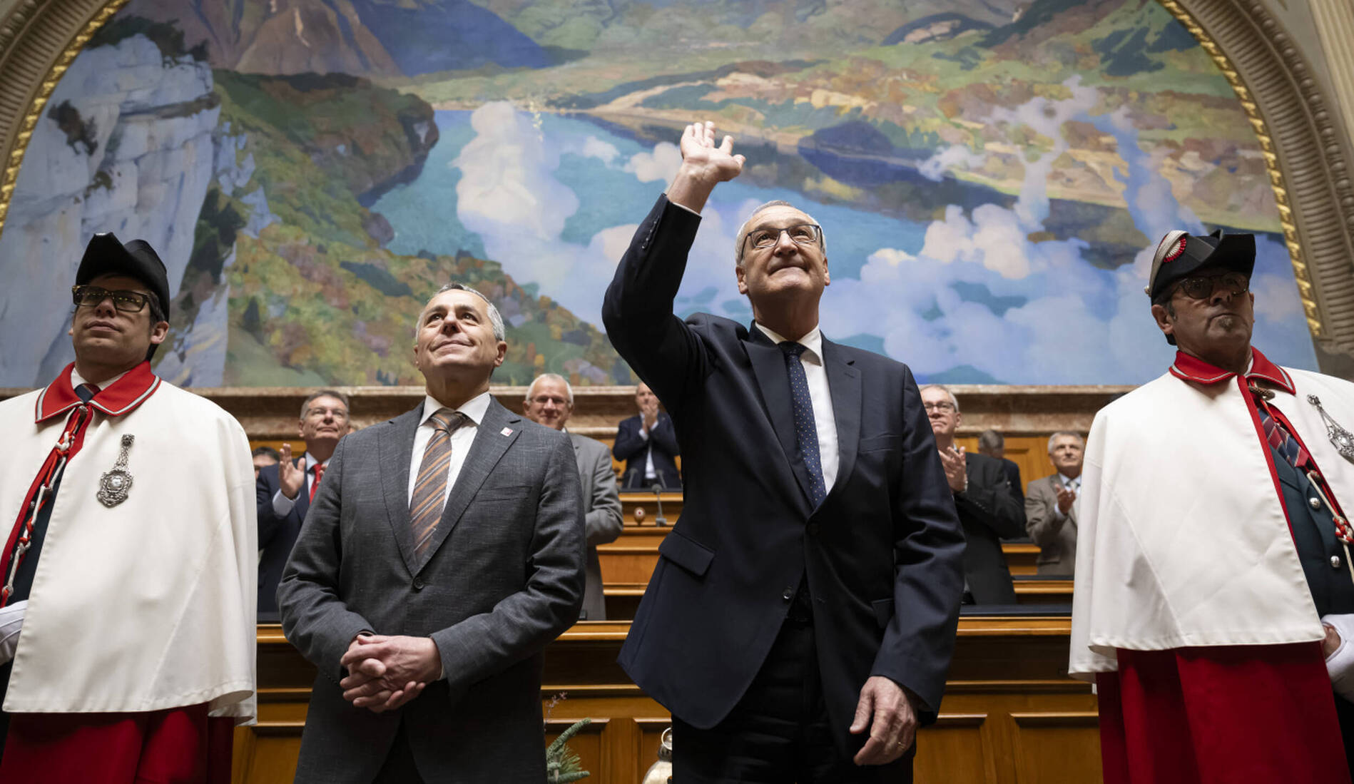 Guy Parmelin est élu président de la Confédération