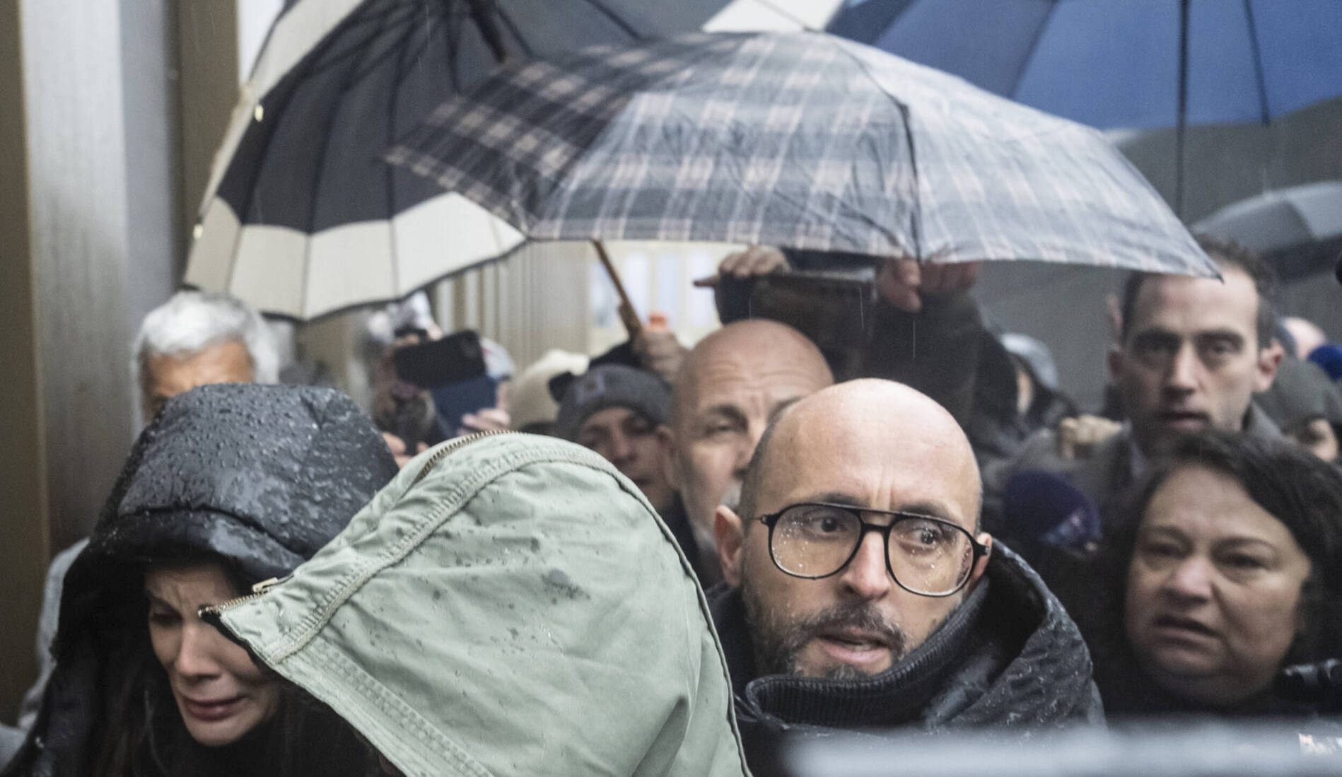 Les Moretti ont été pris à partie par des proches de victimes