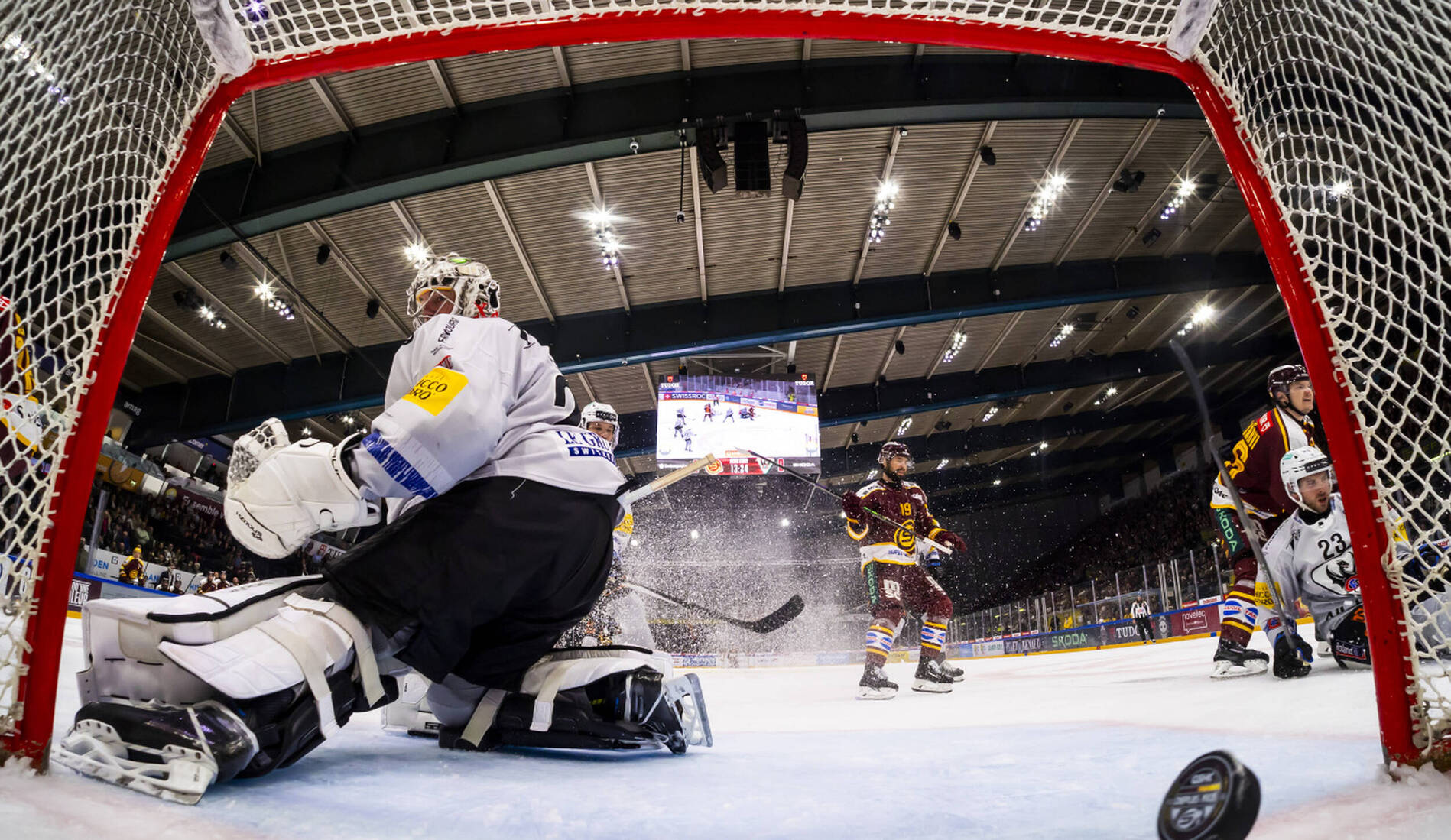 Genève contient Fribourg et se relance