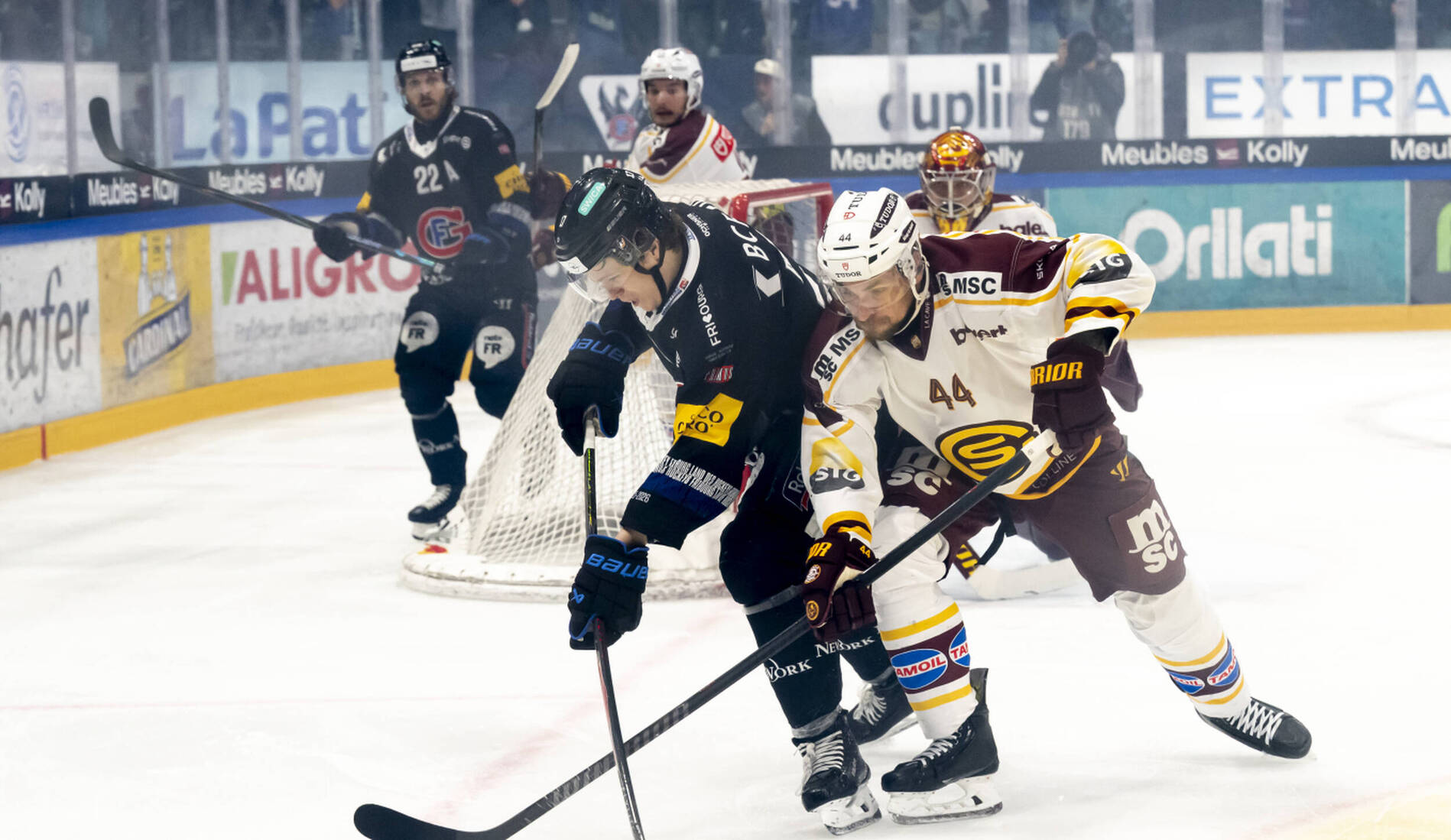 Fribourg-Gottéron reprend la main contre Genève-Servette