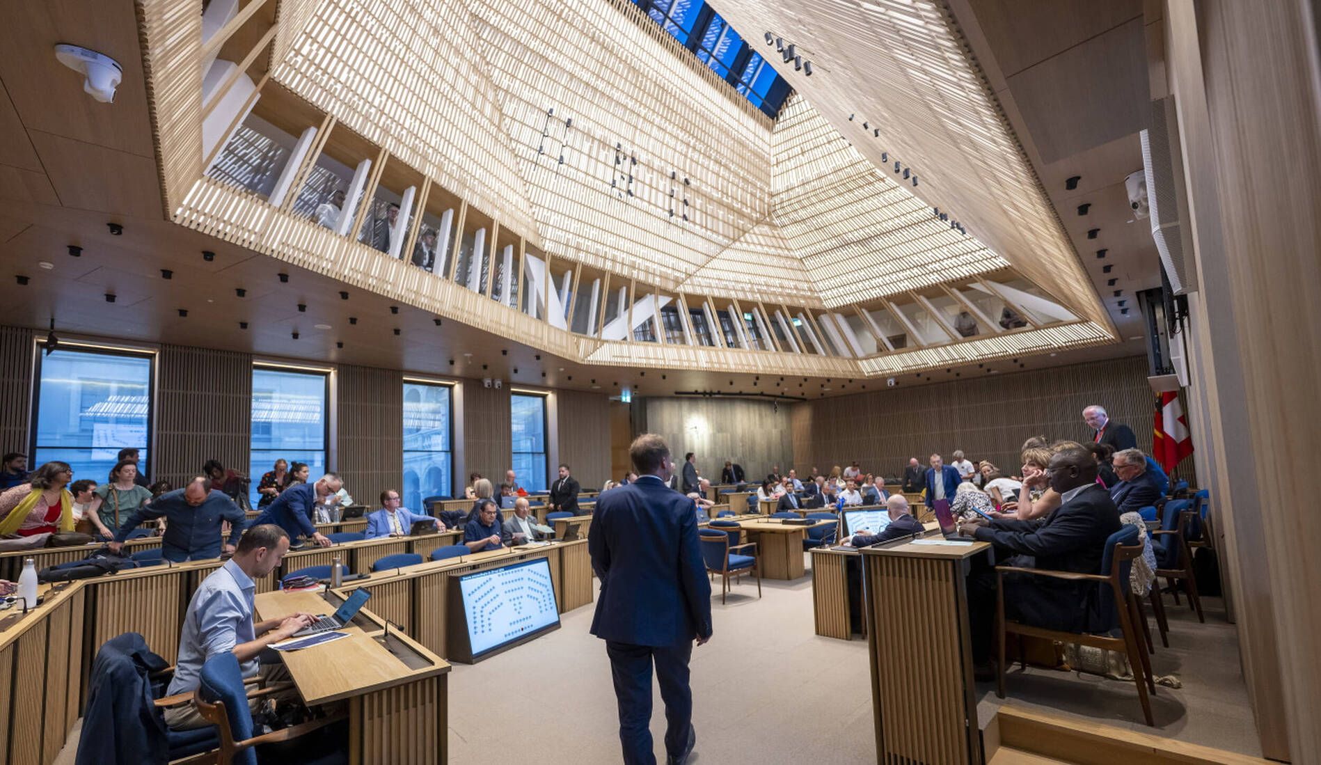 L'obligation de présenter un projet de budget bis supprimée