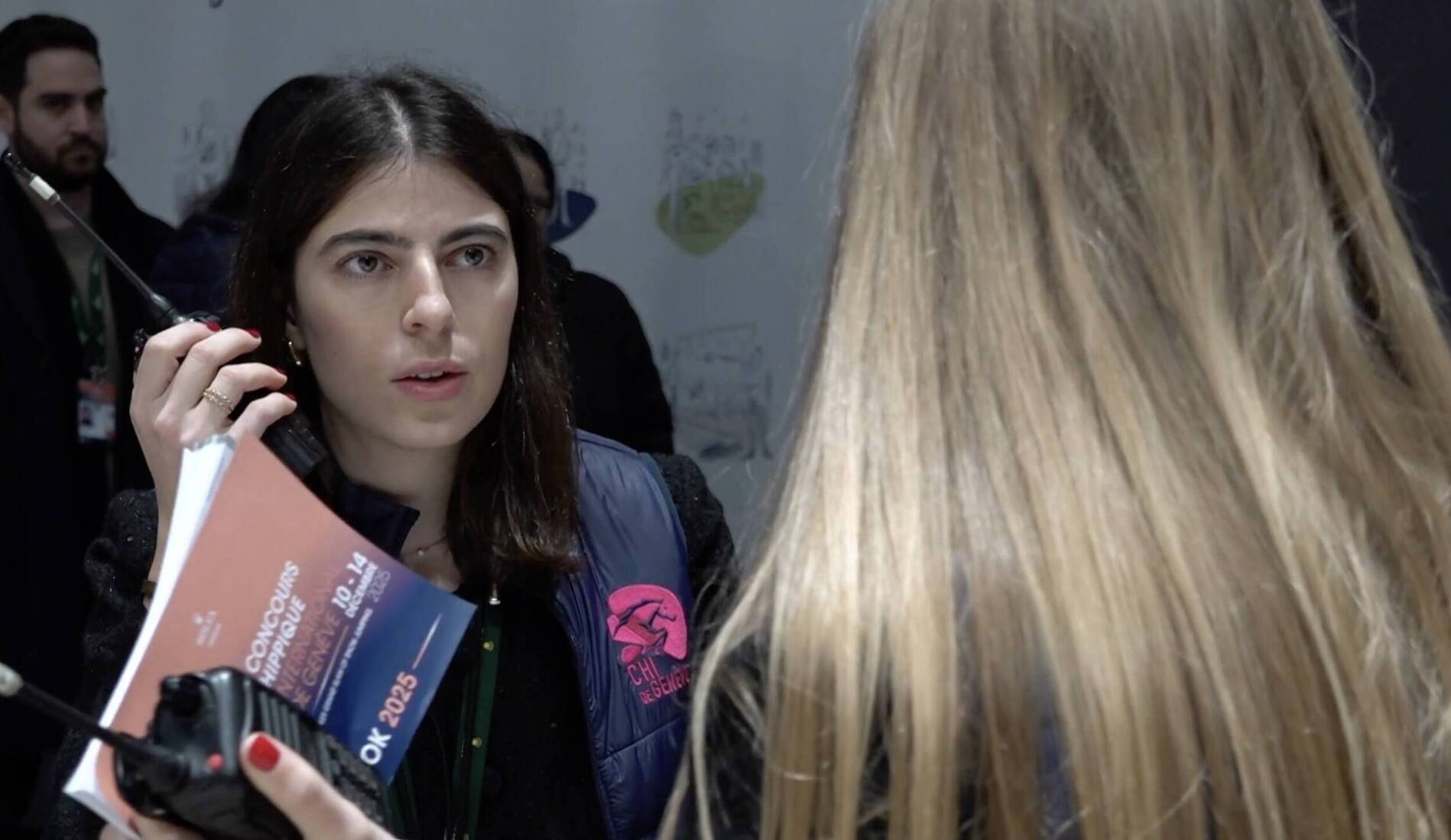 Derrière chaque victoire au CHI, Louise, Clara et leur équipe