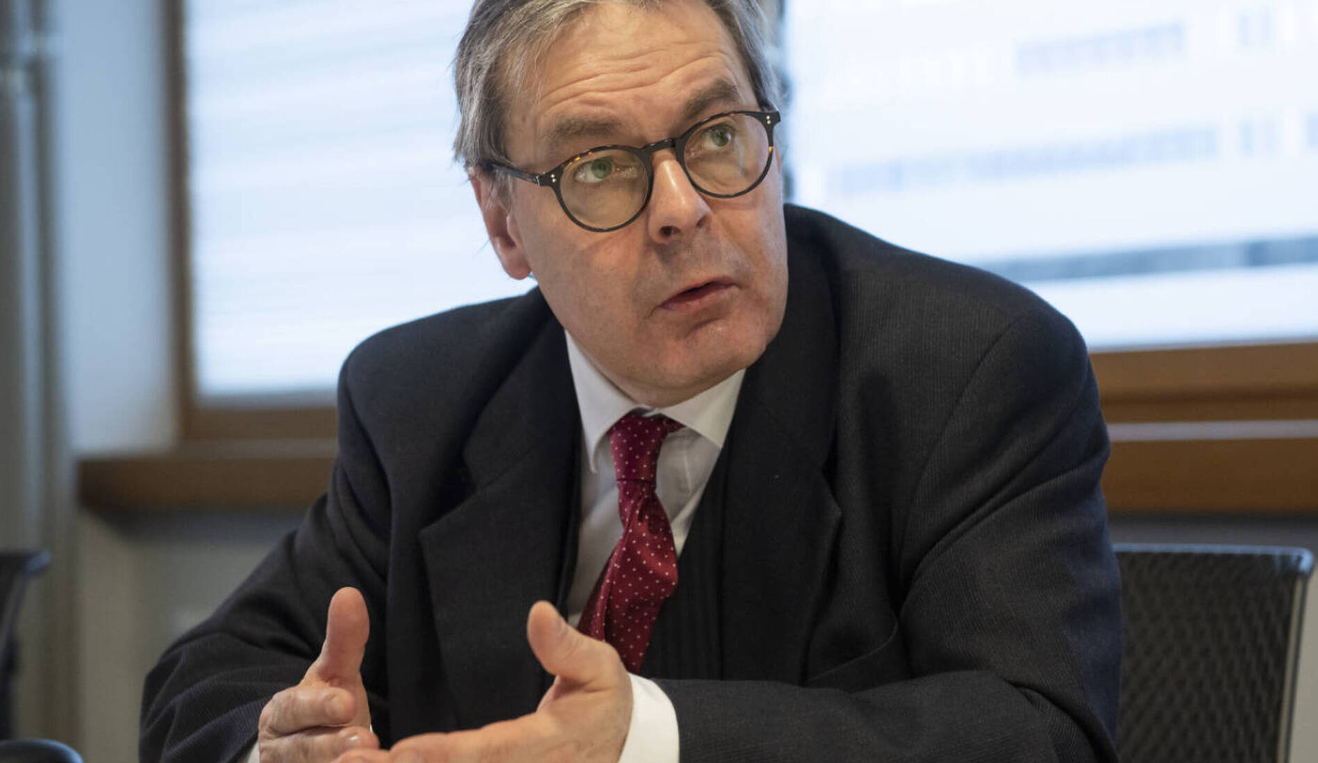 Affaire des écoutes: Le procureur extraordinaire Pierre Aubert pas récusé