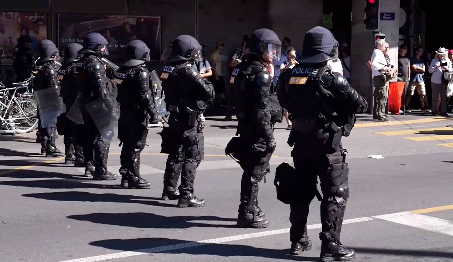 La répression policière, argument des manifestants utile à la gauche
