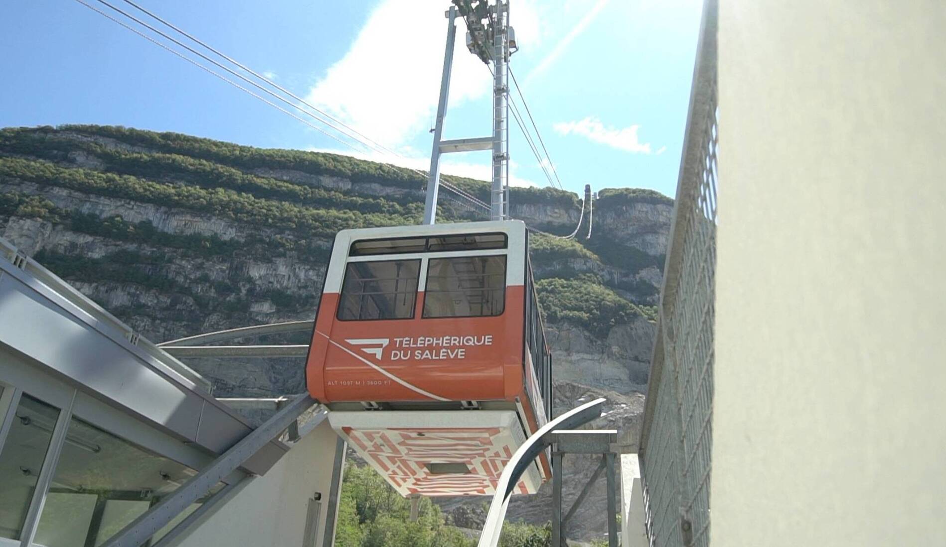 Après deux jours de fermeture, le téléphérique du Salève rouvrira mercredi