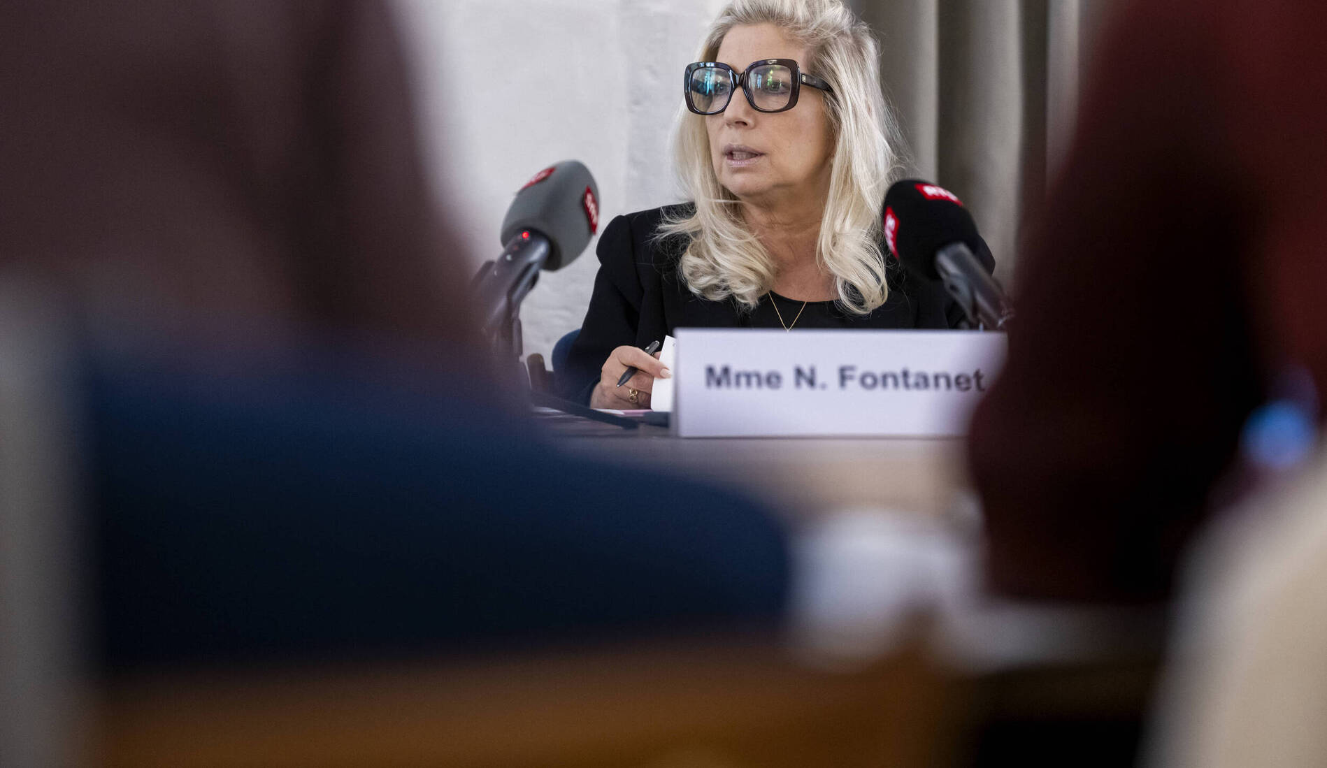 Malgré des mesures d’économies, Genève se noie dans le rouge vif
