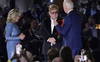 Elton John, chanteur prisé de Trump, fêté par Biden