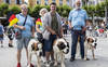 Une centaine de chiens Saint-Bernard dans les rues de Martigny (VS)