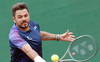 Wawrinka battu sur le fil en finale à Aix-en-Provence