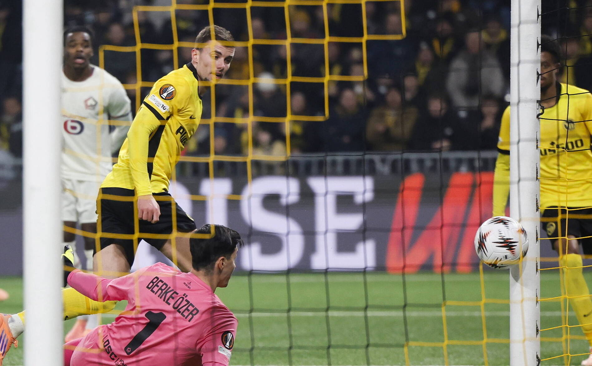 YB s'offre le scalp du LOSC