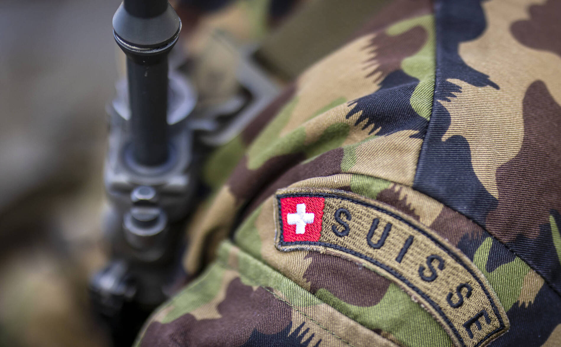 Défense: la Suisse revoit sa stratégie face à la menace actuelle