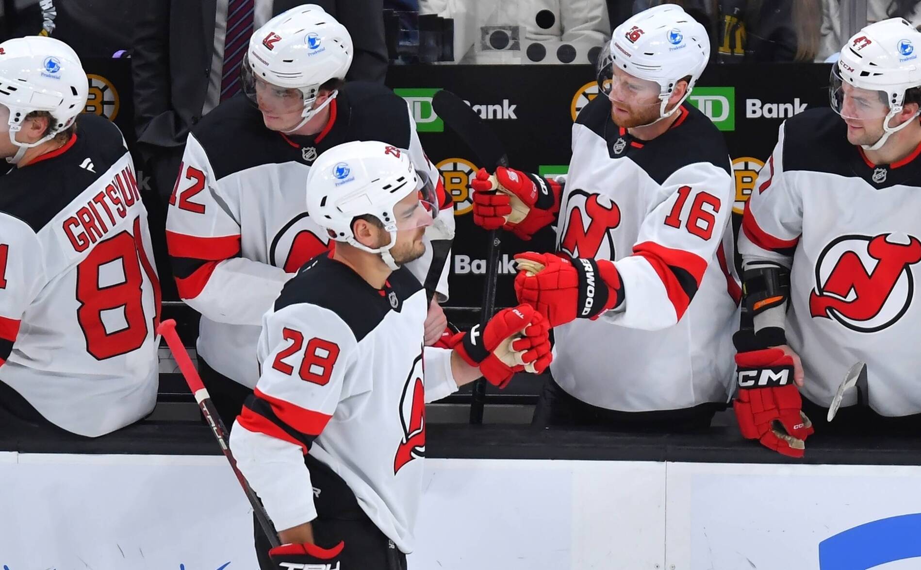 NHL: Meier et Hischier marquent encore