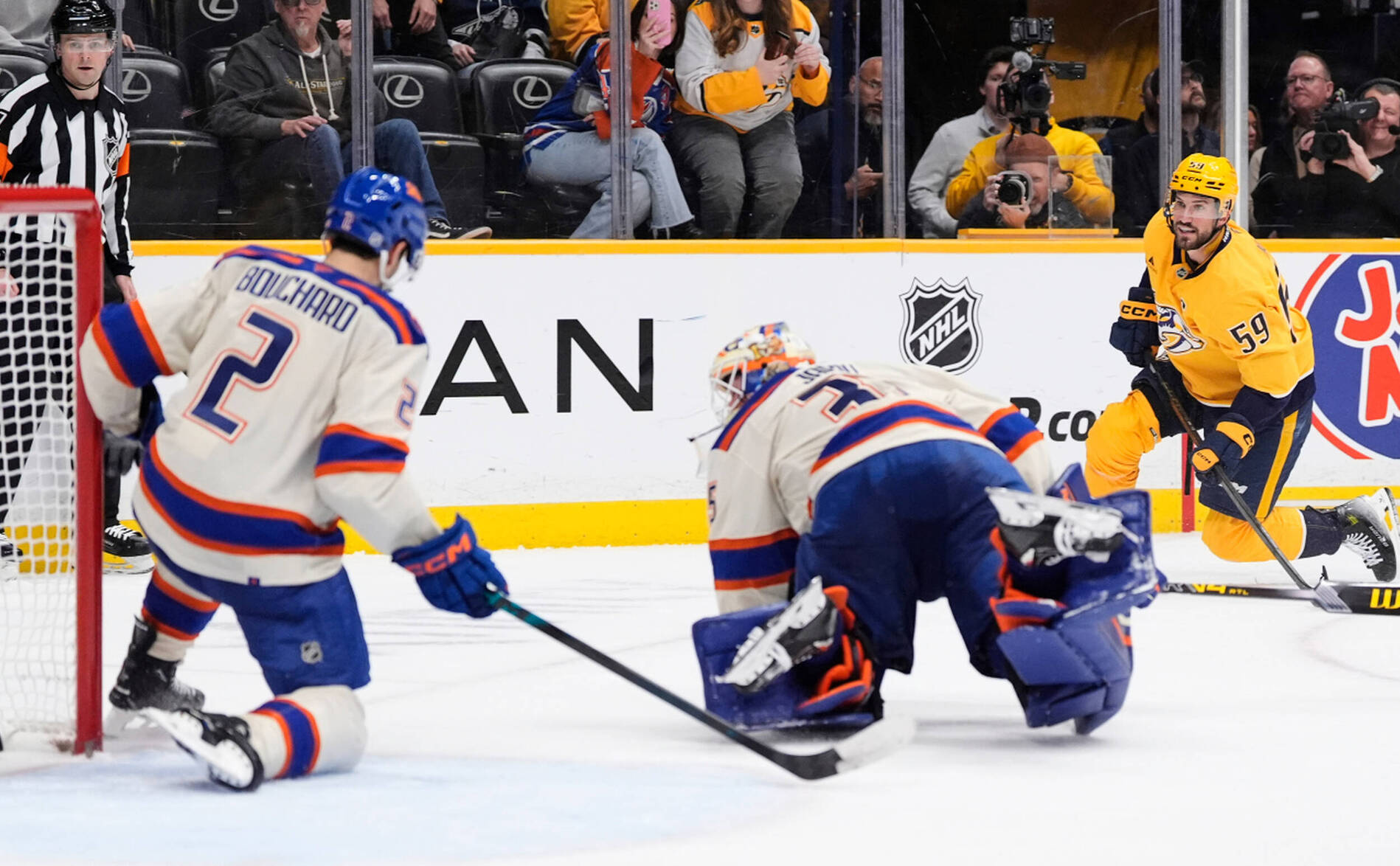 NHL: Roman Josi réalise un doublé avec les Predators