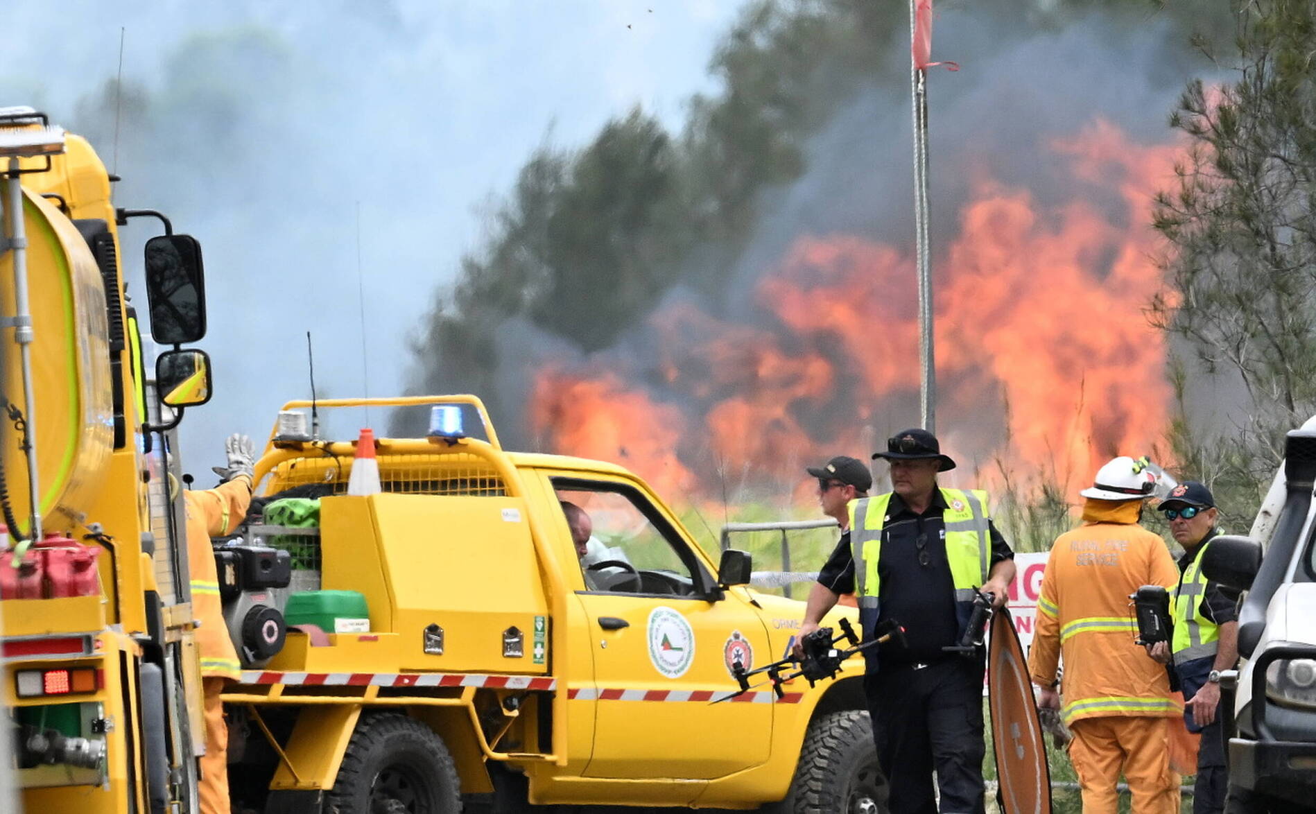Australie: centaines de personnes appelées à évacuer face aux feux