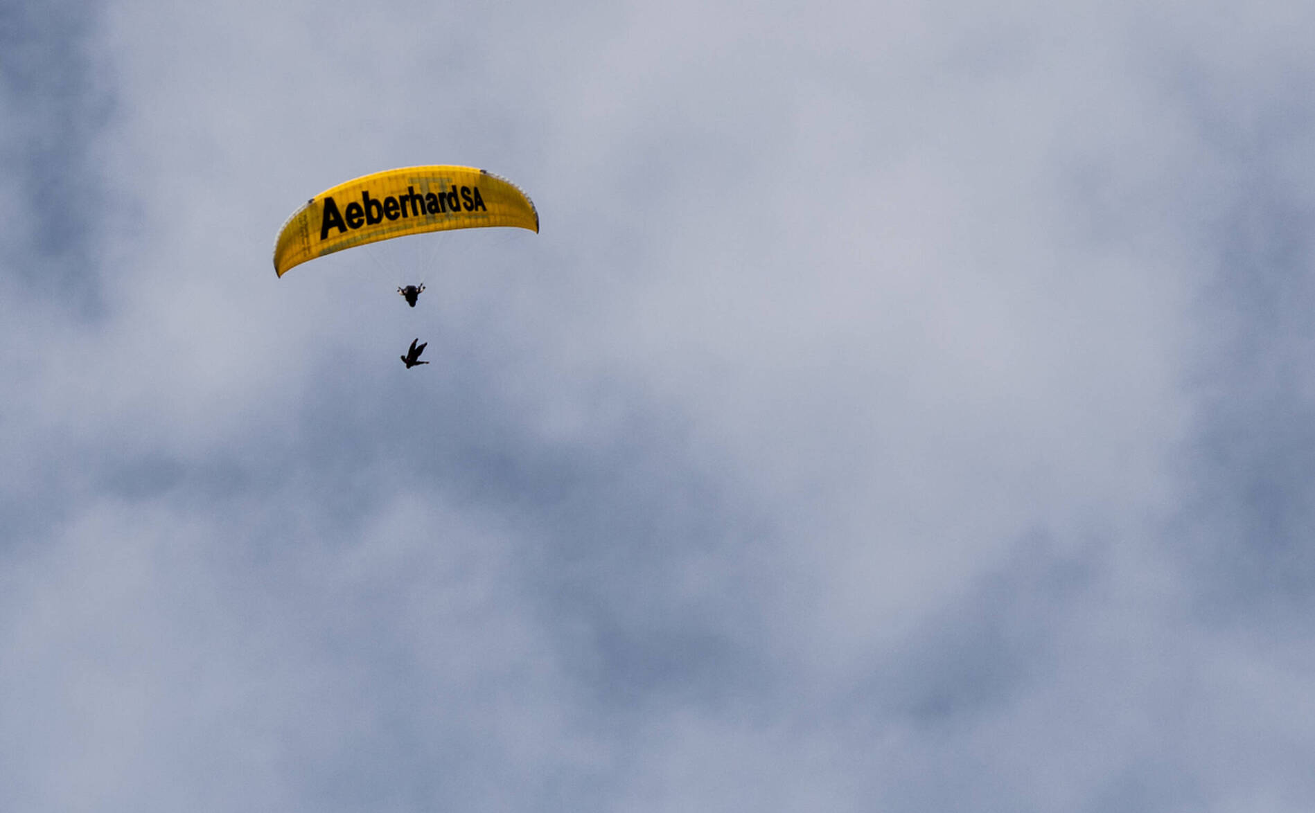 Un parapentiste tchèque trouve la mort au-dessus d'Arosa