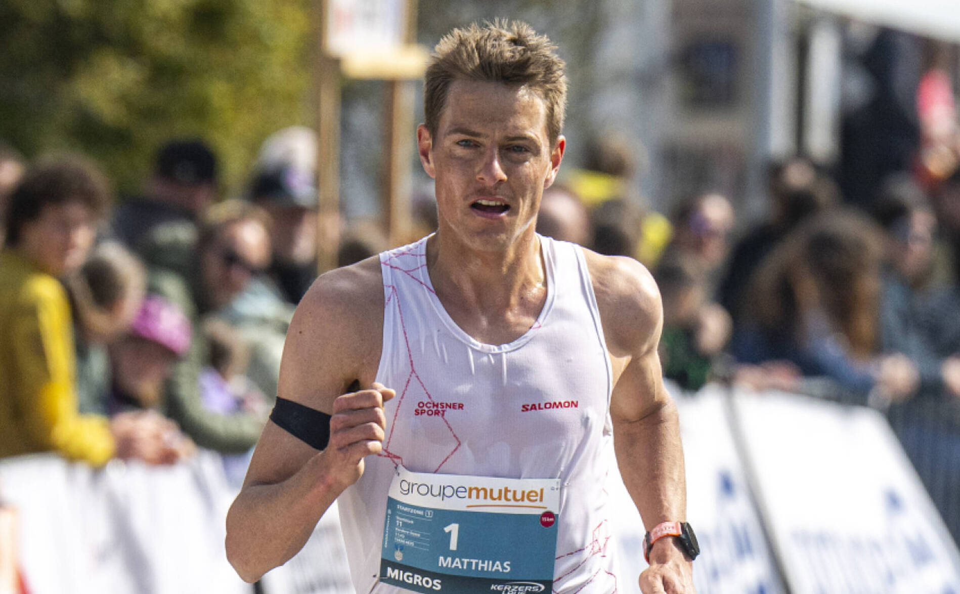 Hommage aux victimes de l'incendie de Chiètres à la Kerzerslauf