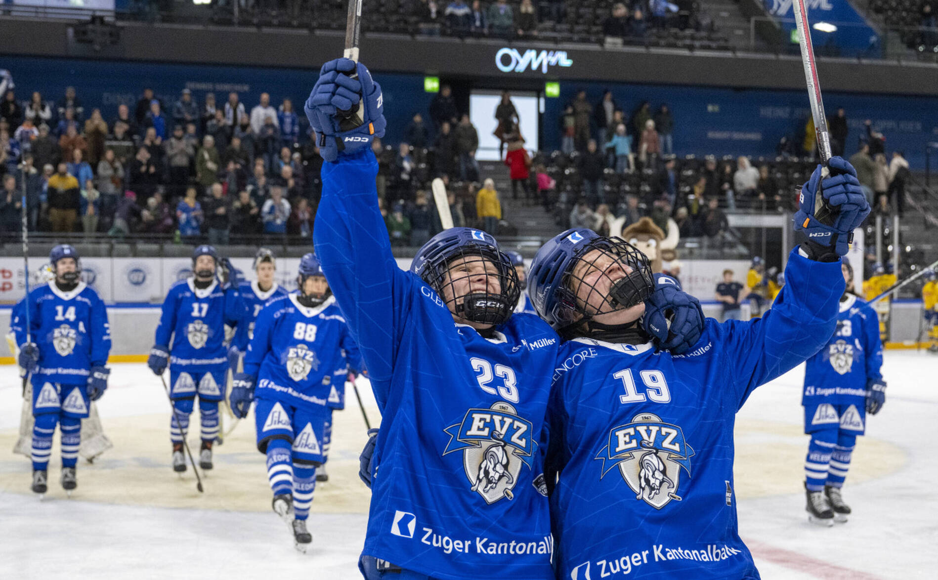 Zoug réalise le doublé