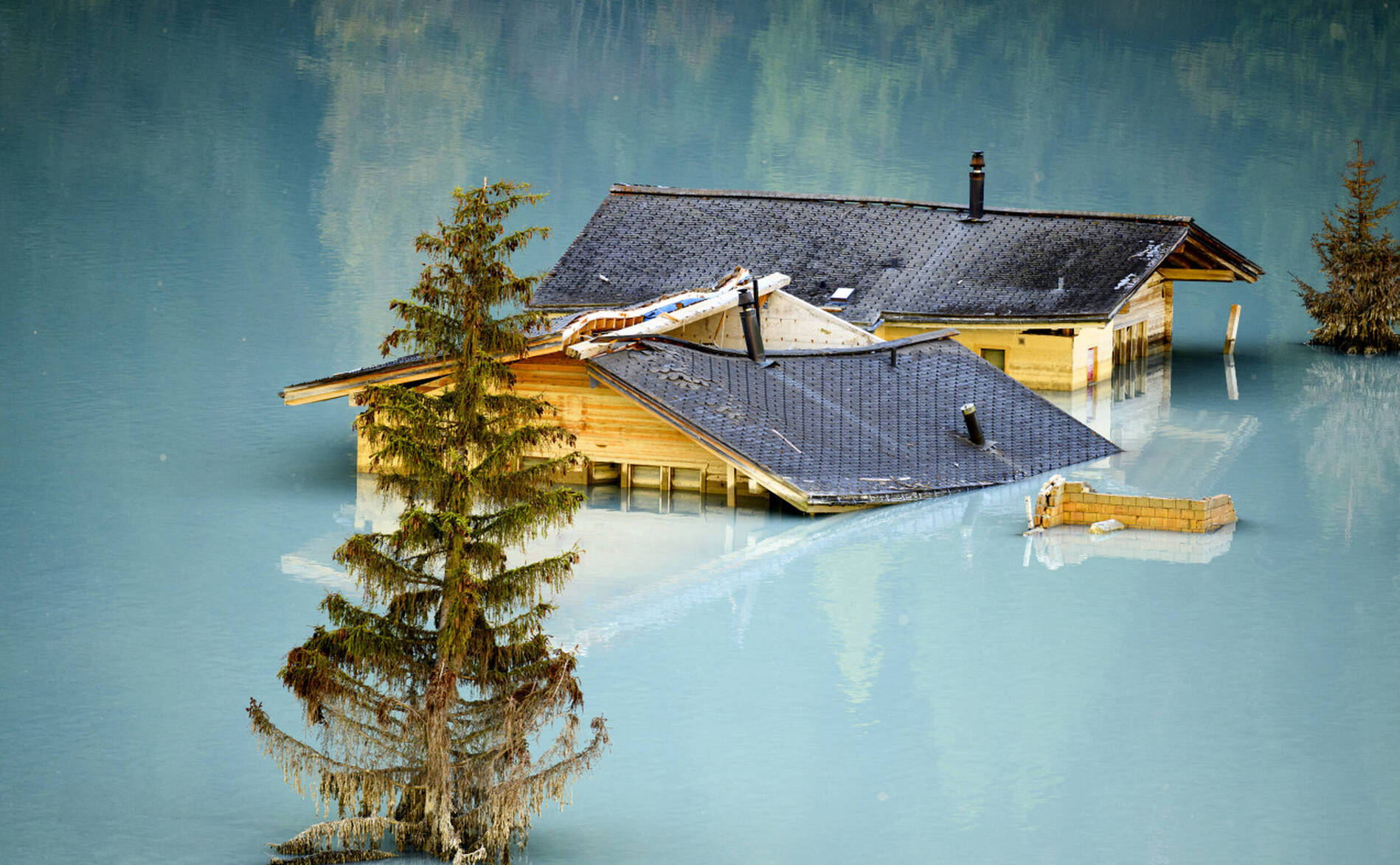 Le Swiss Press Photo Actualité pour des images de Blatten