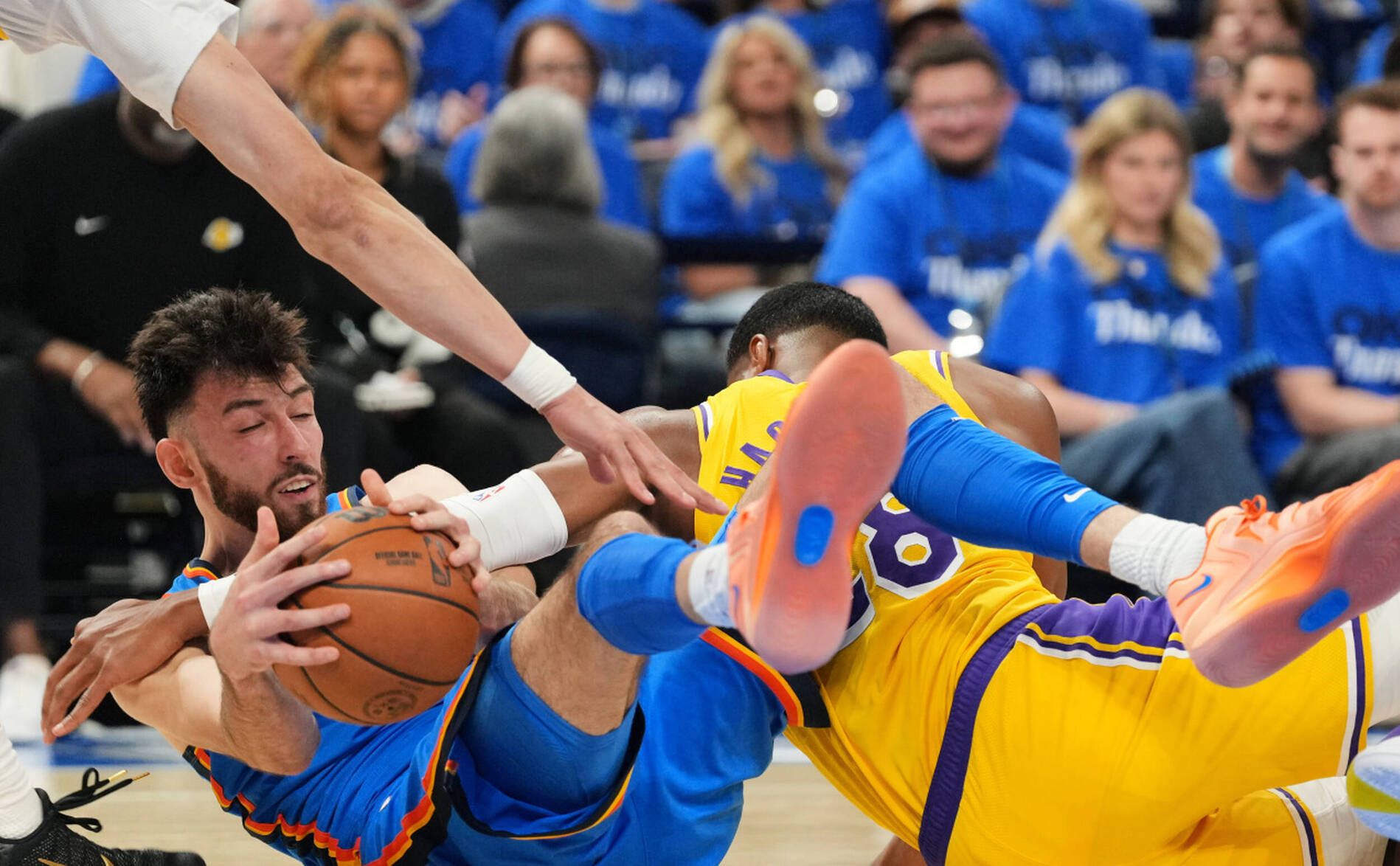 Le Thunder tranquille contre les Lakers, Detroit domine Cleveland