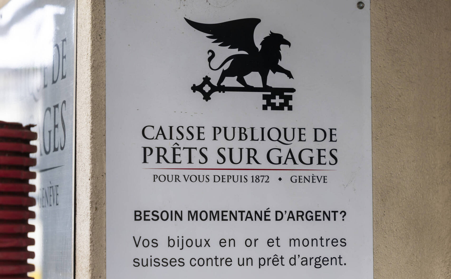 Plainte pénale de la Caisse genevoise de prêts sur gages pour vol