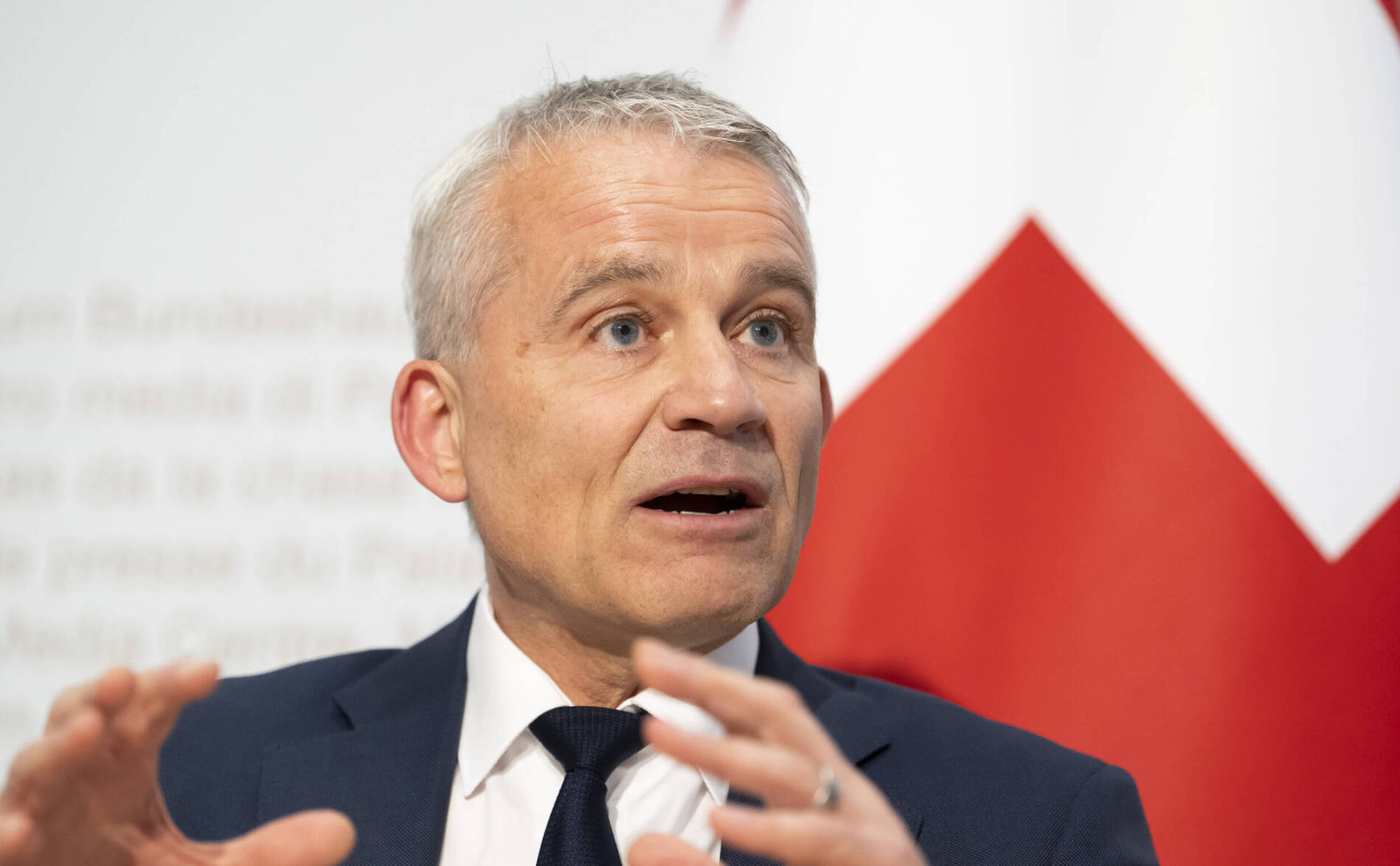 Beat Jans salue le « signal de stabilité » donné par les Suisses