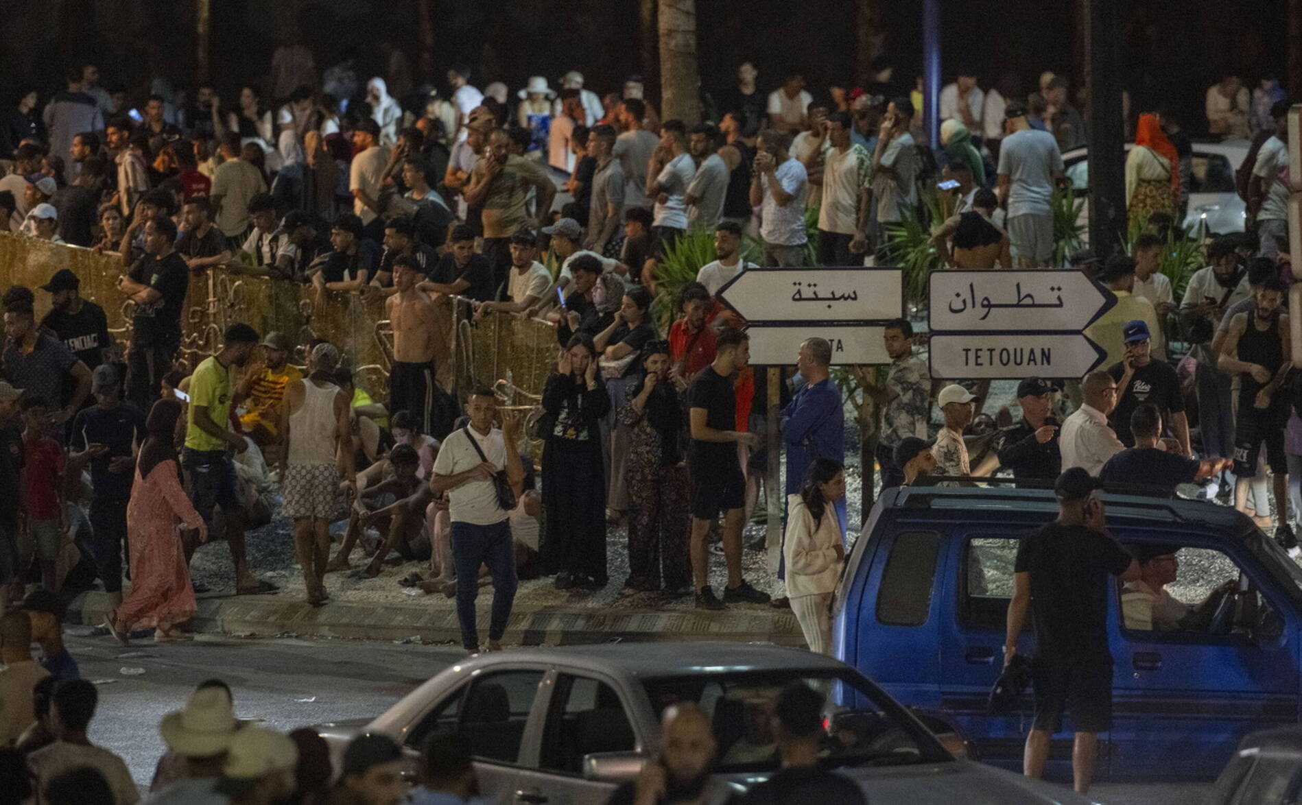 Espagne: des milliers de migrants ont traversé la frontière à Ceuta